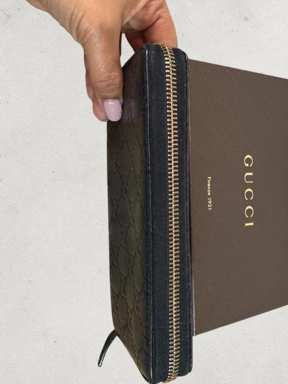 GUCCI Guccissima Leather Zip-Around Wallet. P0087 - Picture 13 of 15